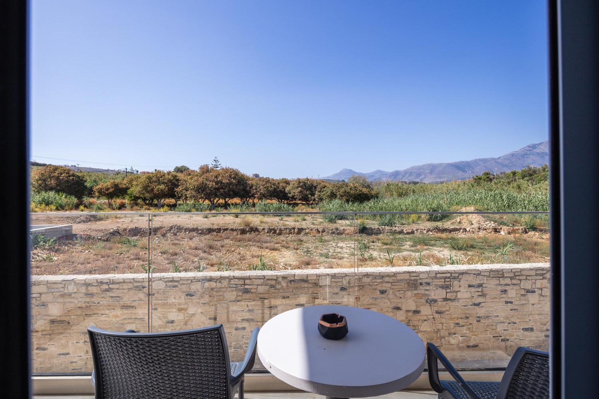Hotel Iosifina, 80 Metres From Episkopi Beach! Dhrámia Quarto foto